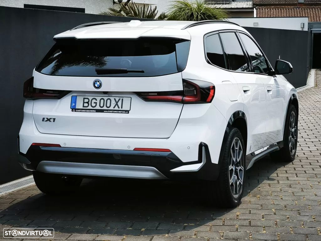 BMW iX1 eDrive20 - 3
