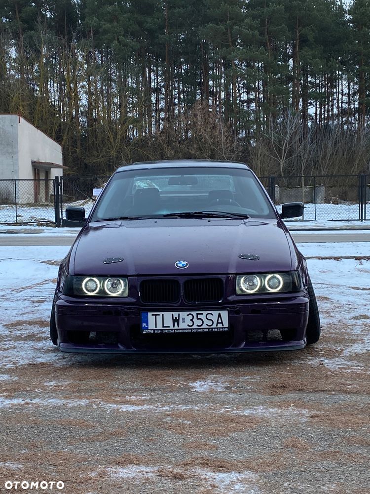 BMW Seria 3 328i - 2