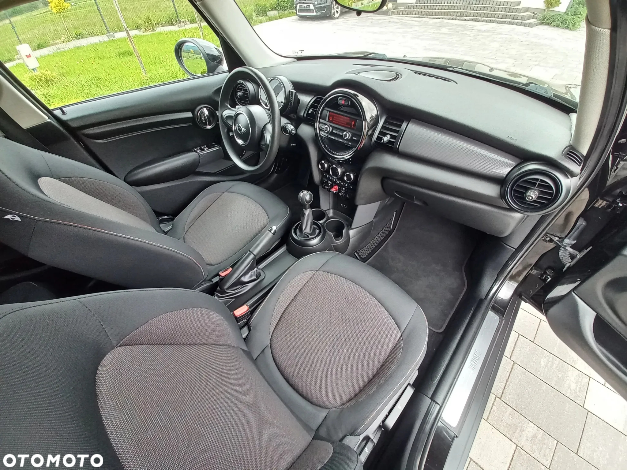 MINI Cooper D - 24
