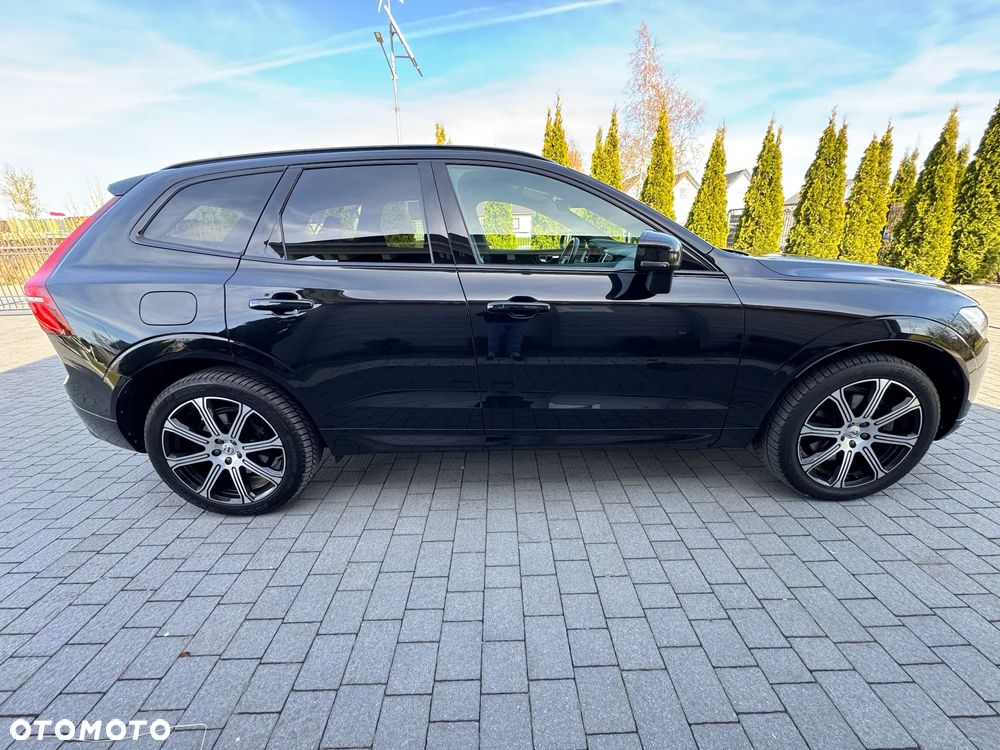 Volvo XC 60 B5 D AWD R-Design - 16