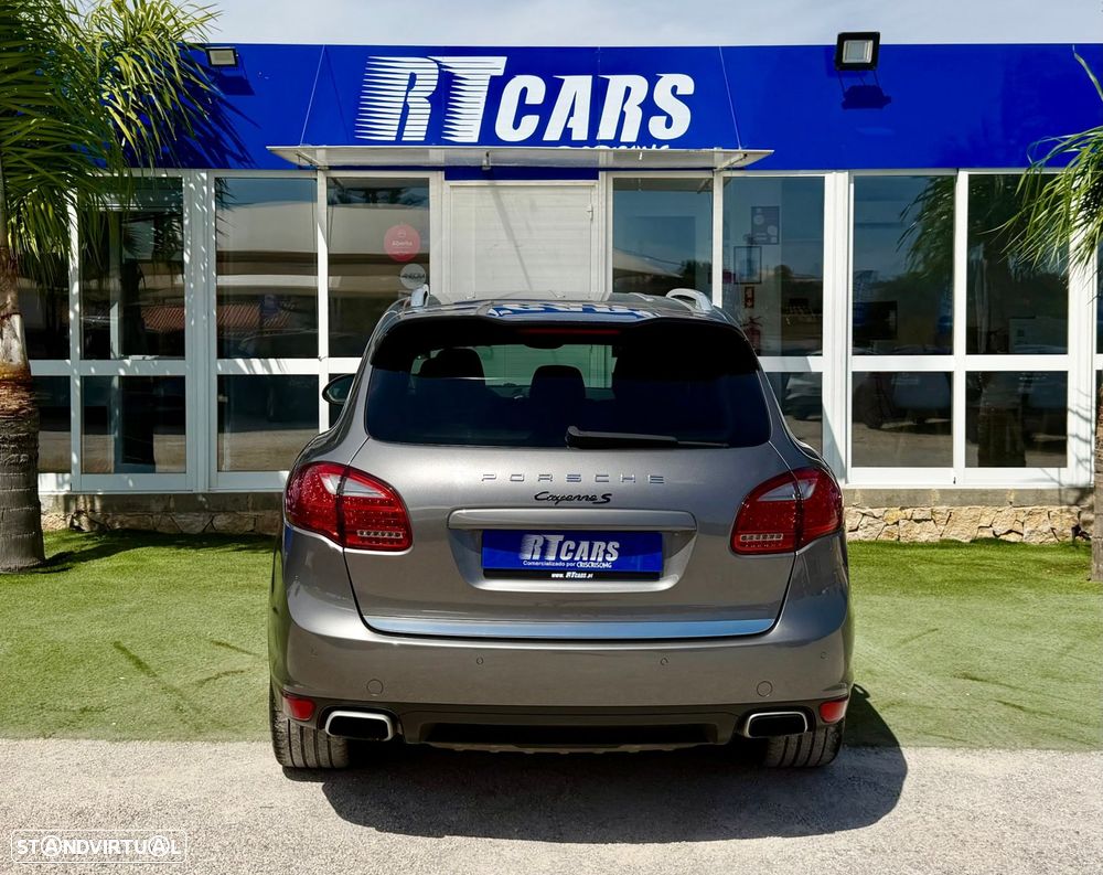 Porsche Cayenne S - 6