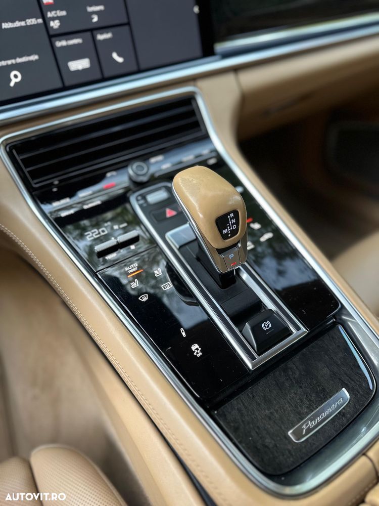 Porsche Panamera 4S - 16
