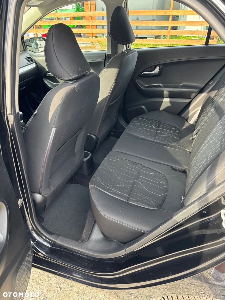 Kia Picanto 1.2 Fifa World Cup Edition - 11