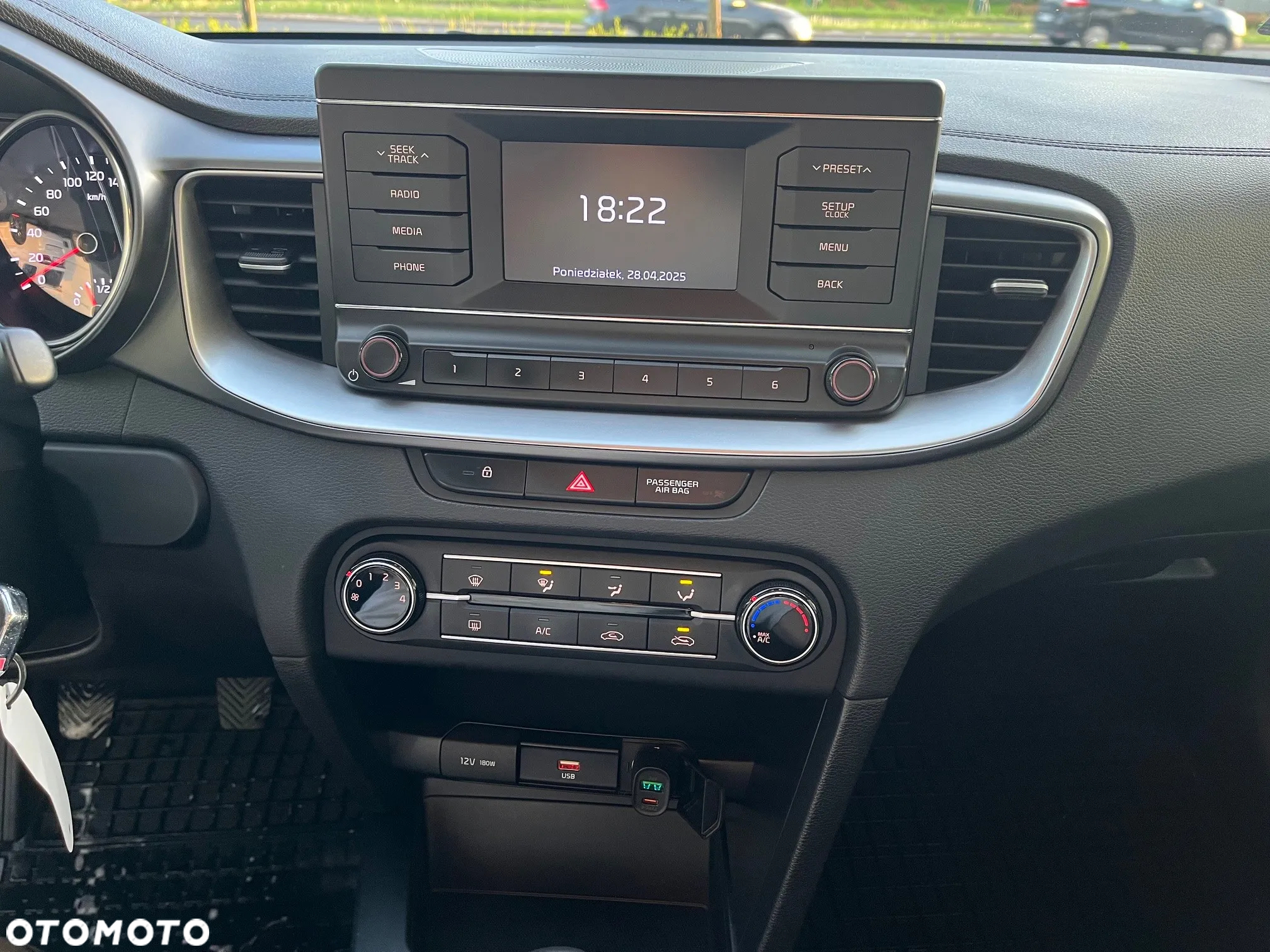 Kia Ceed 1.0 T-GDI S - 24