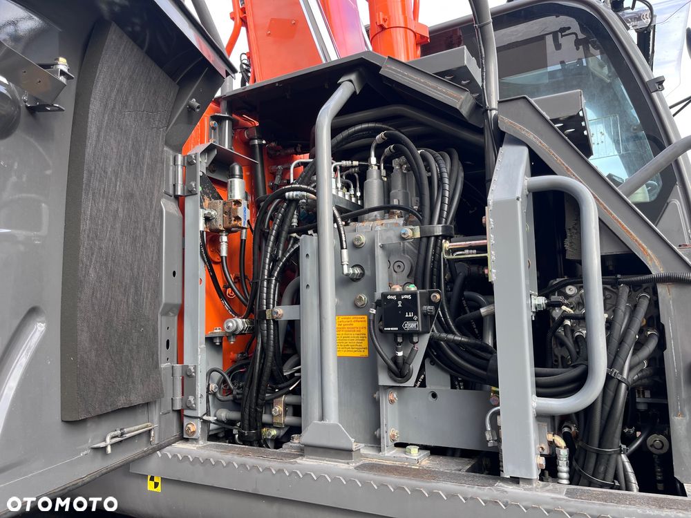 Hitachi ZX145W-3 - 18