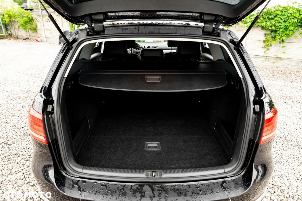 Volkswagen Passat Variant 2.0 TSI Highline - 24