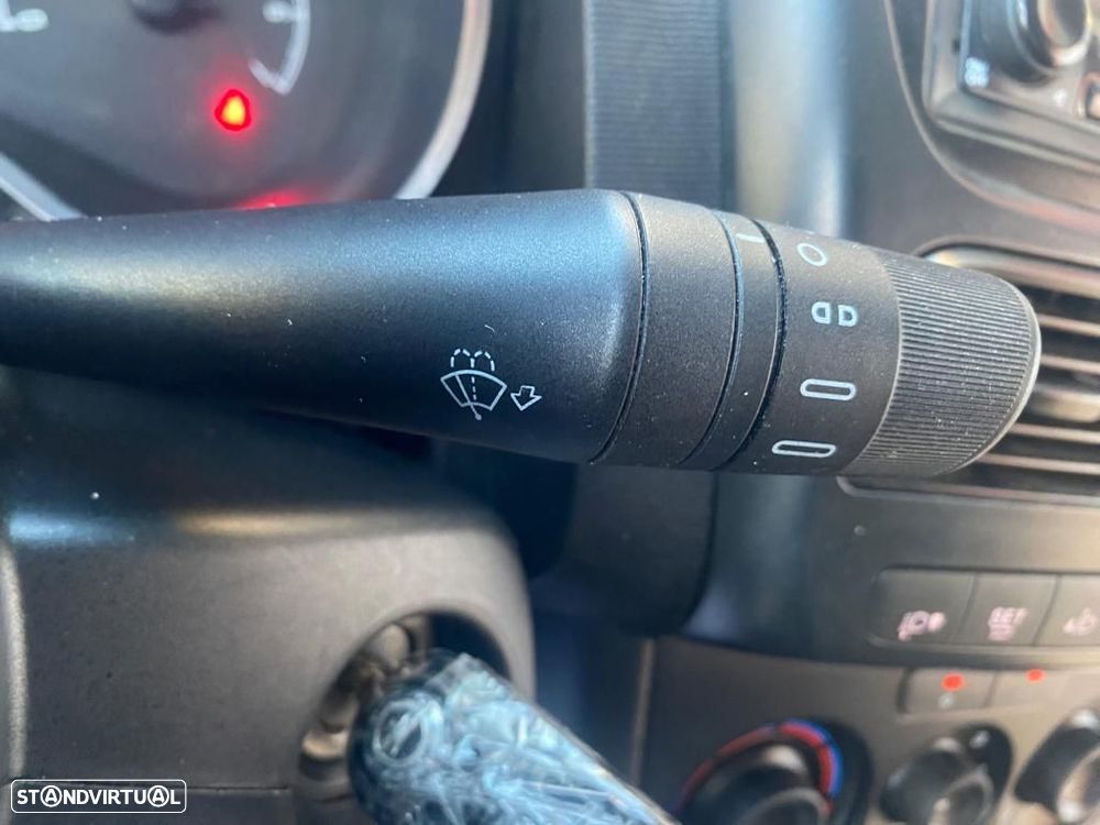 Opel Combo 1.6 CDTi - 34