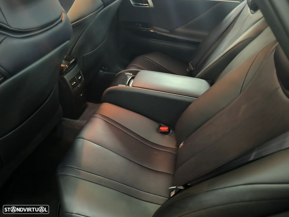 Toyota Mirai Standard - 10