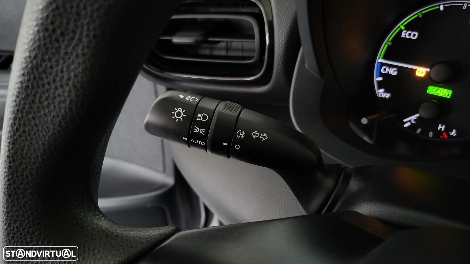 Toyota Yaris 1.5 HDF Comfort - 20