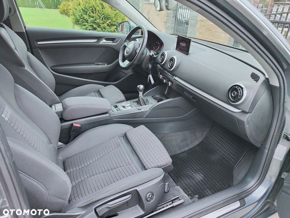 Audi A3 3-drzwiowe 1.4 TFSI S line Sportpaket - 26