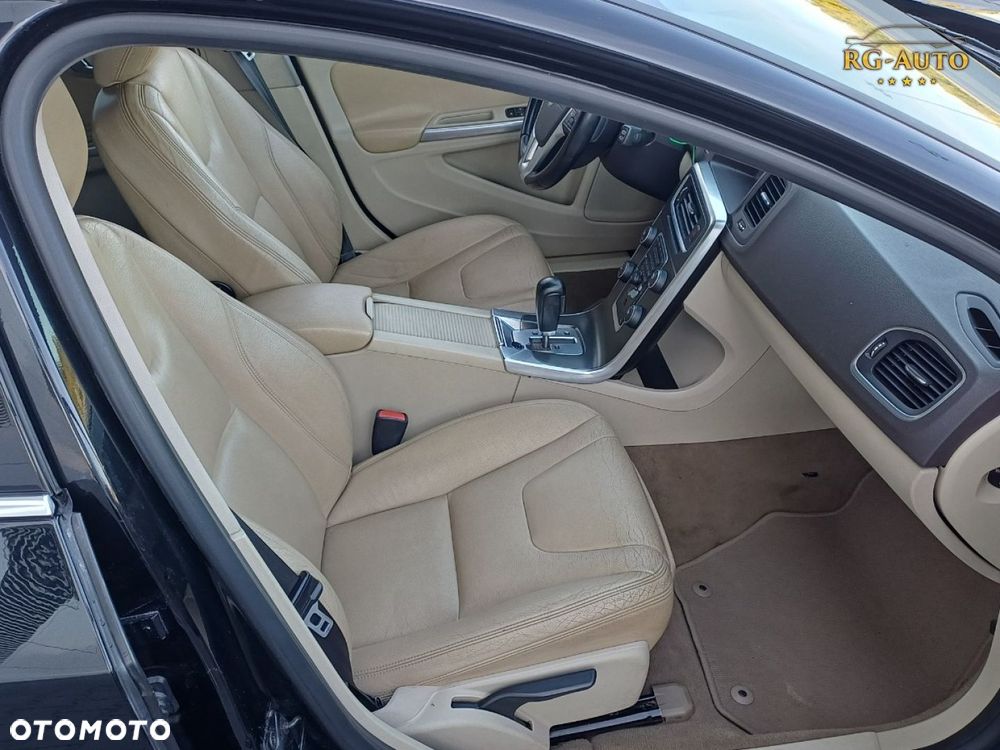 Volvo V60 - 29