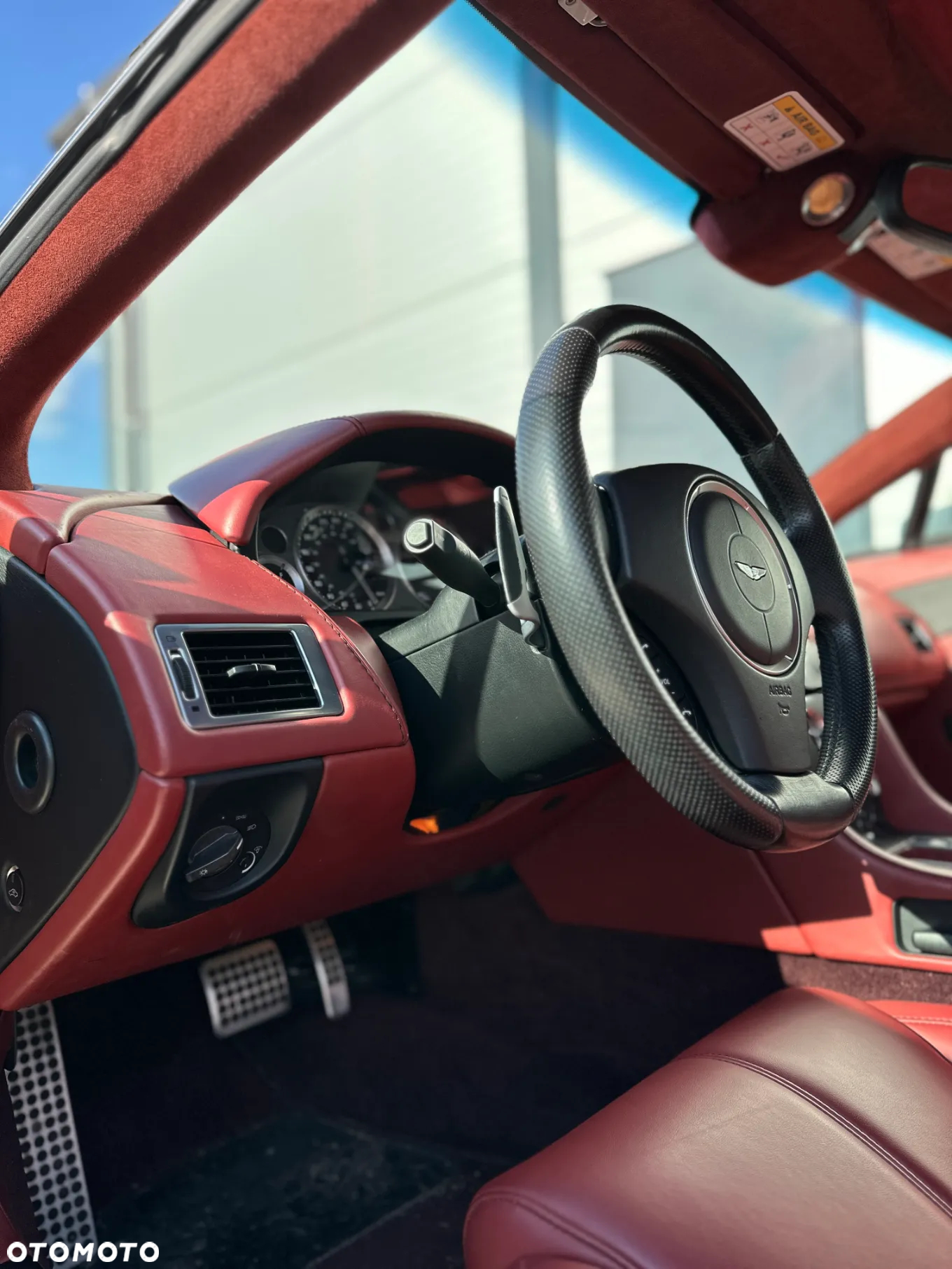 Aston Martin V8 Vantage Sportshift - 23