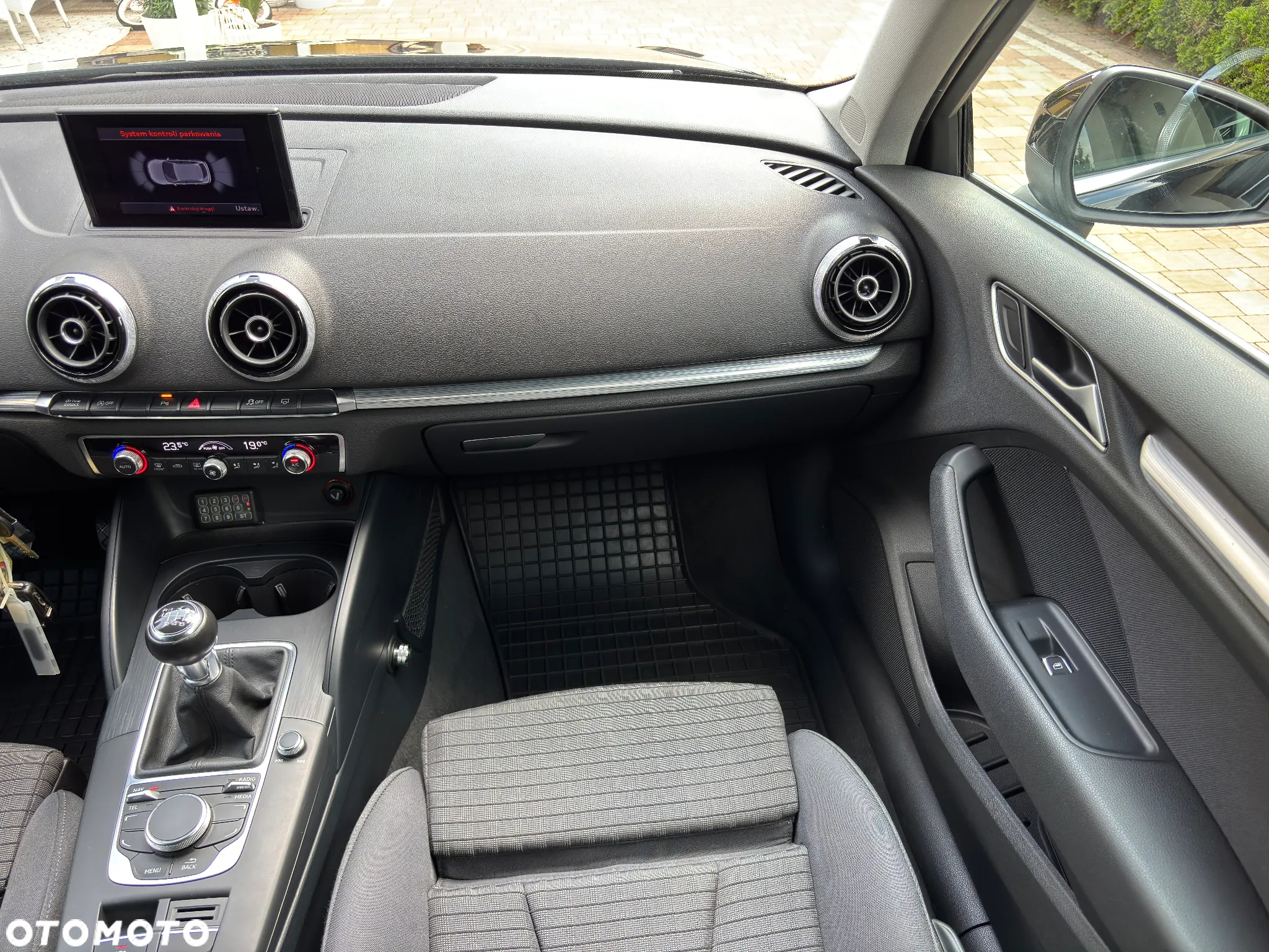 Audi A3 1.4 TFSI CoD Ambiente - 34