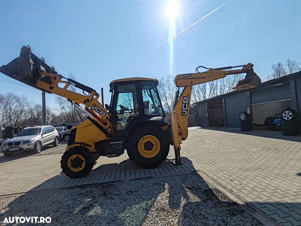 JCB 3CX - 25