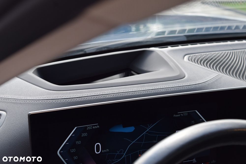 BMW Seria 3 320d xDrive Luxury Line sport - 15