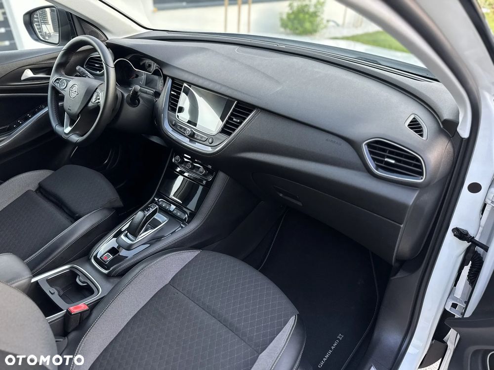 Opel Grandland X Plug-in-Hybrid4 1.6 DI Start/Stop Ultimate - 24