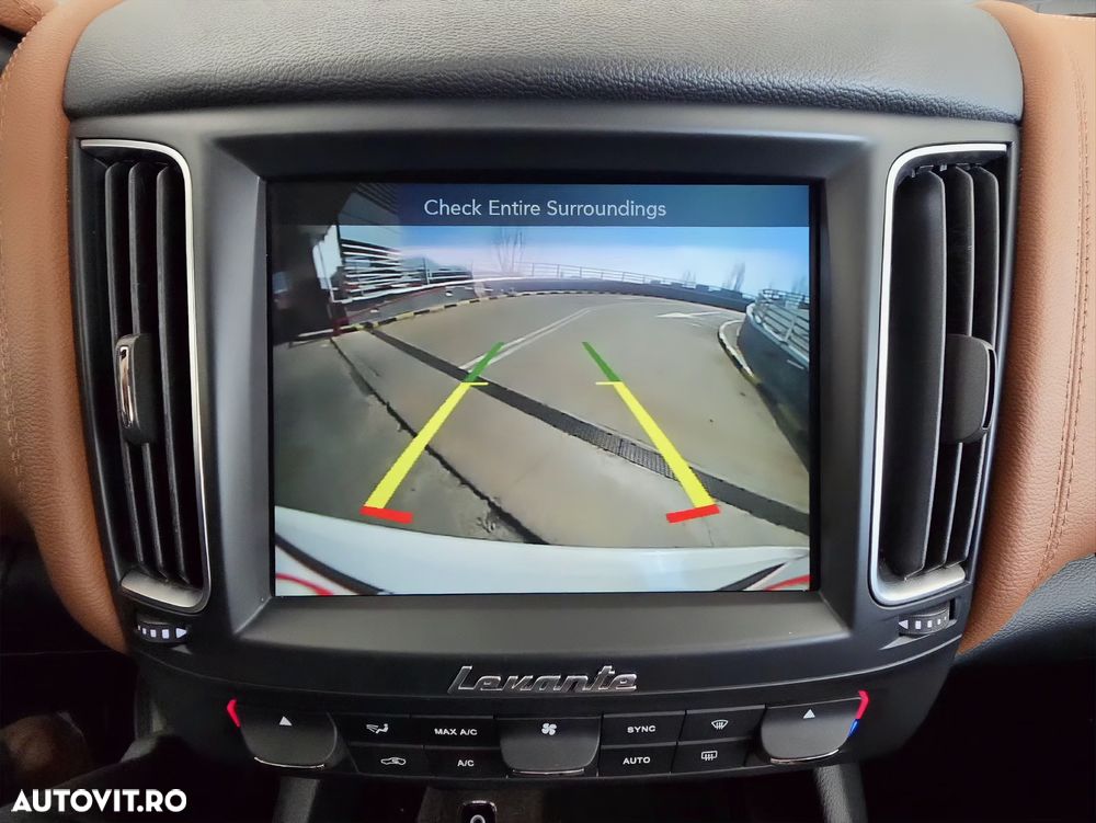 Maserati Levante Q4 GranLusso - 23