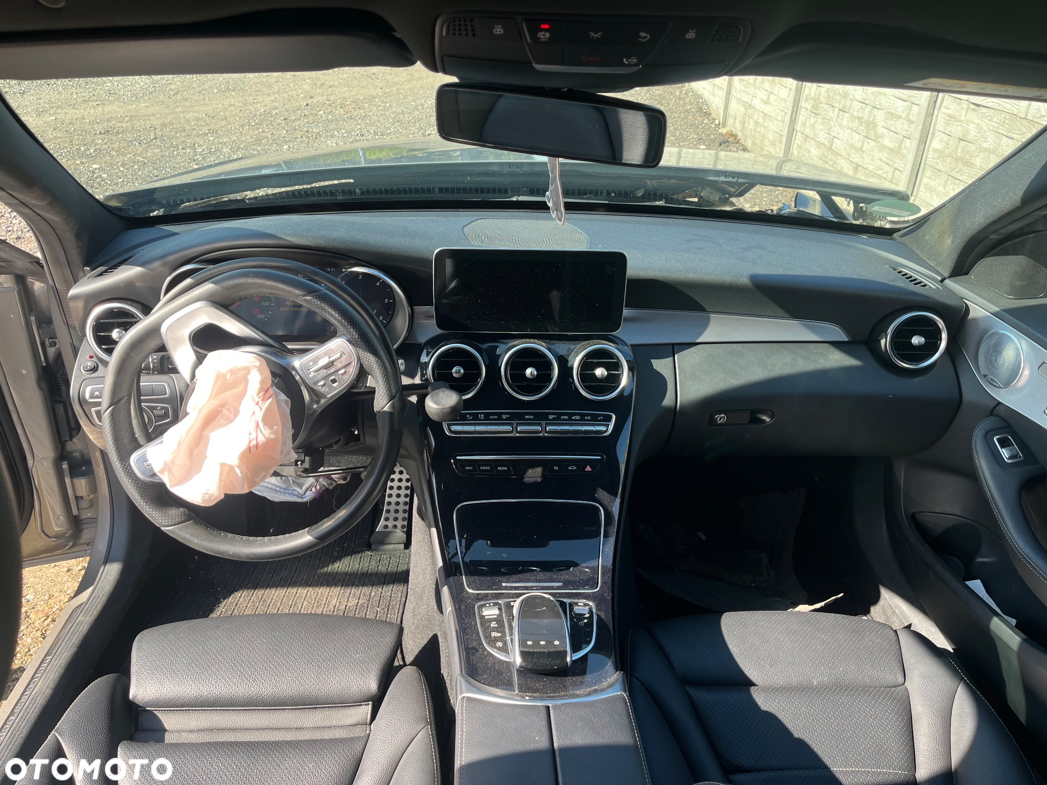 Mercedes-Benz Klasa C 220 d 4Matic T 9G-TRONIC AMG Line - 9