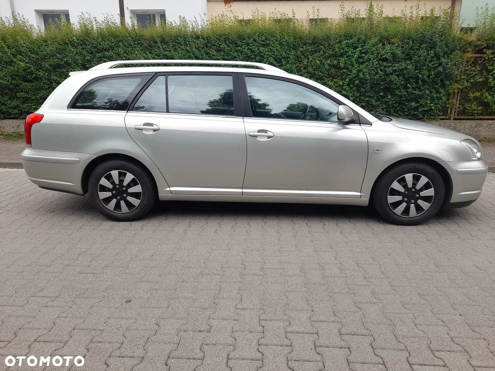 Toyota Avensis 1.8 VVT-i Edition - 4