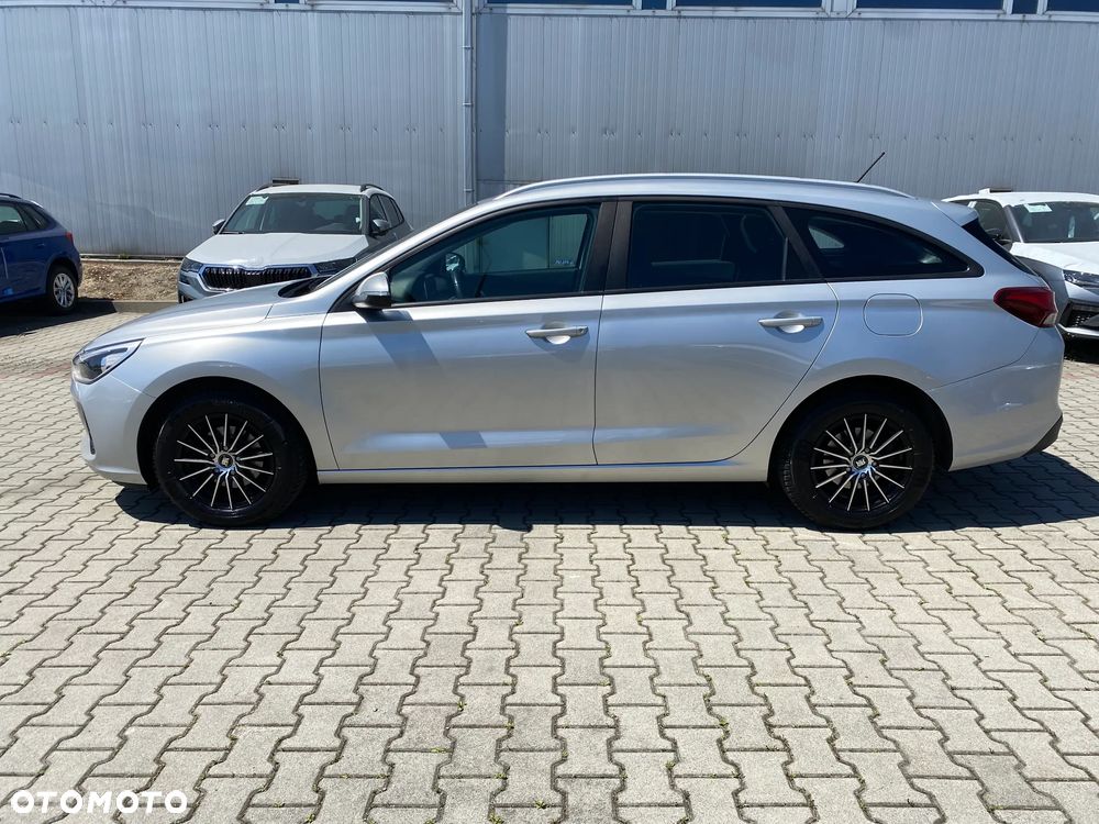 Hyundai i30 1.4 Comfort - 10