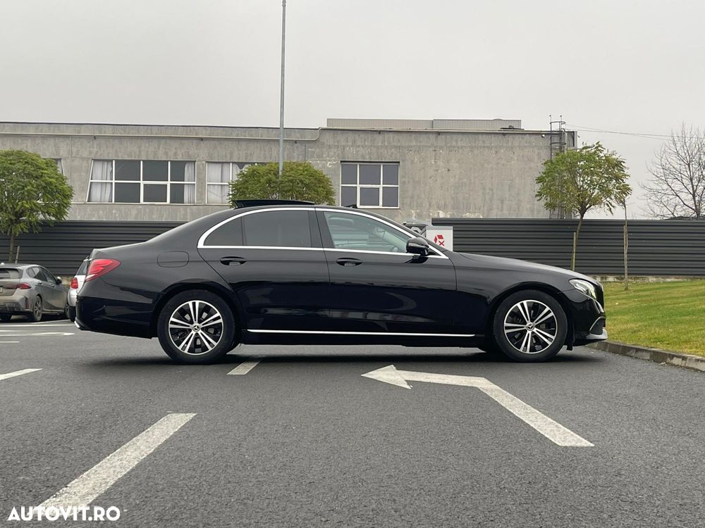 Mercedes-Benz E 220 d 4Matic T 9G-TRONIC Avantgarde - 29