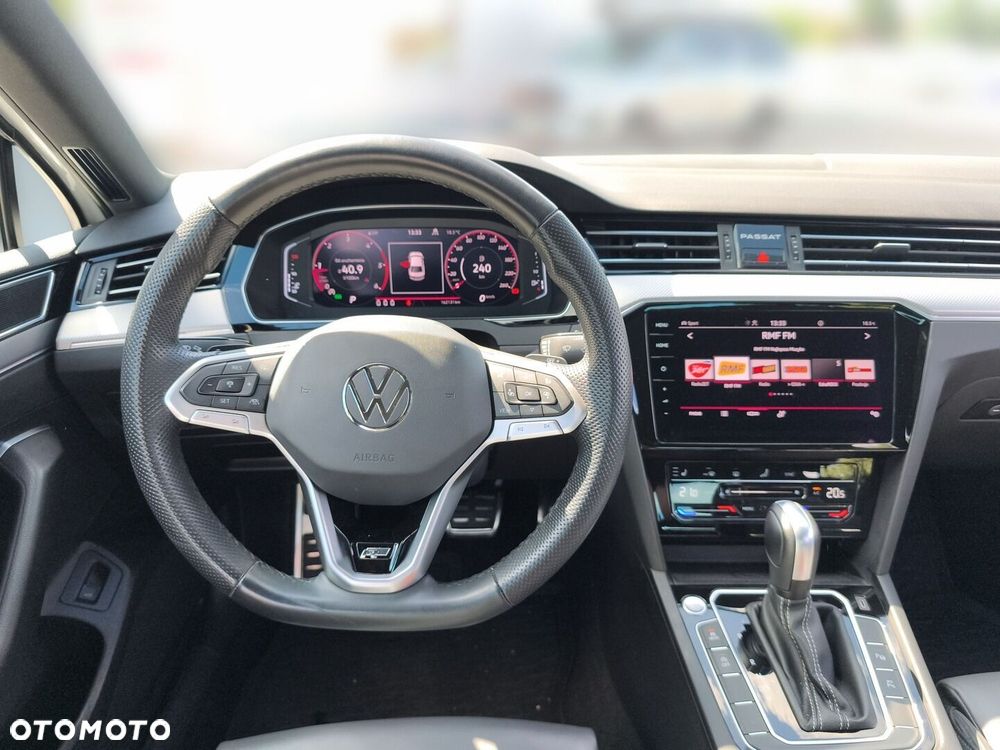 Volkswagen Passat 2.0 TDI EVO Elegance DSG - 16