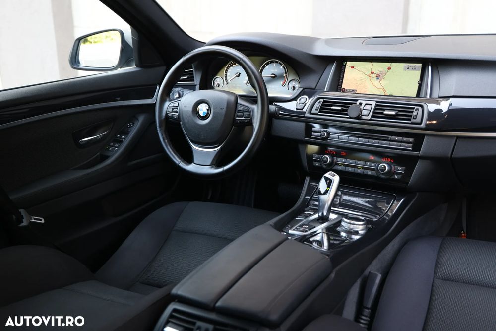 BMW Seria 5 518d Aut. - 18