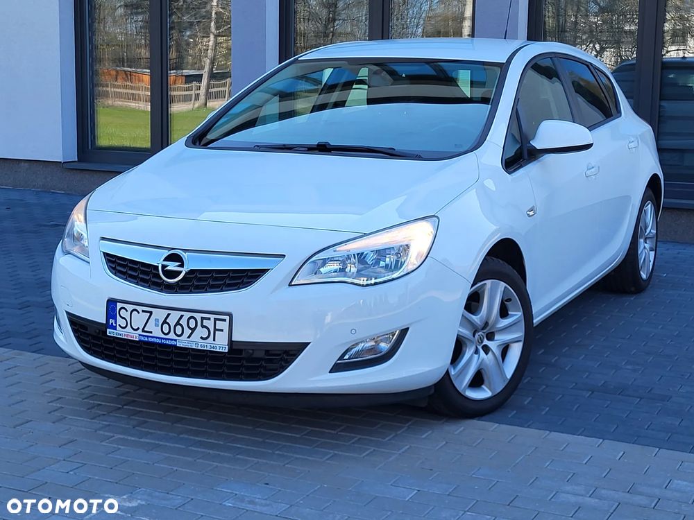 Opel Astra 1.4 Turbo - 11