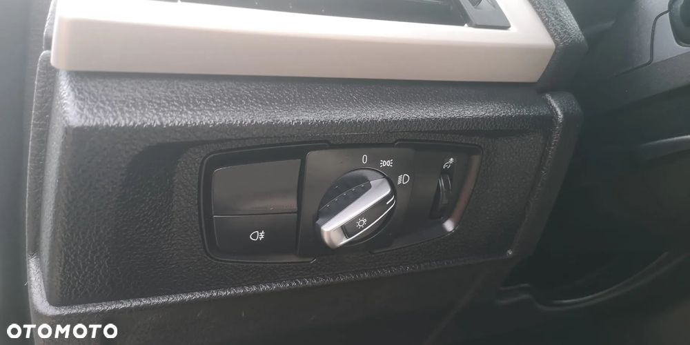 BMW Seria 1 116i Sport Line - 28