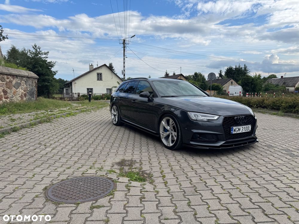 Audi A4 Avant - 4