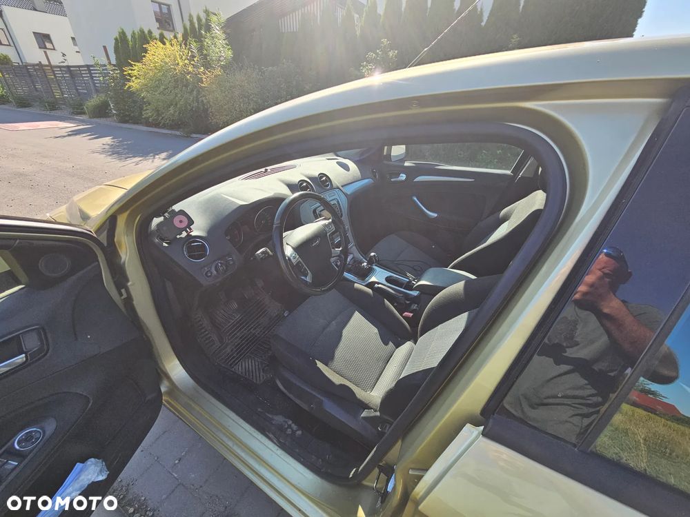 Ford Mondeo - 7