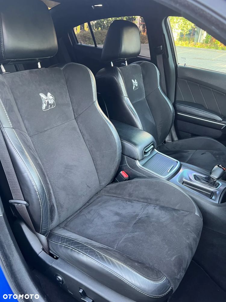 Dodge Charger 6.4 Scat Pack - 28