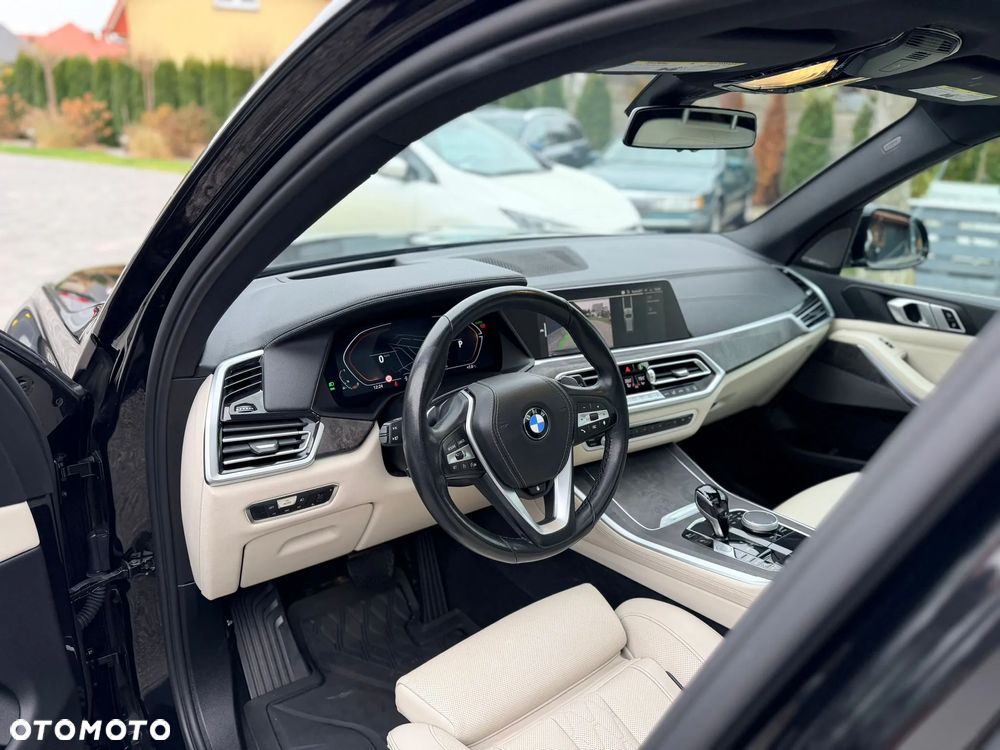 BMW X5 xDrive40i xLine - 24