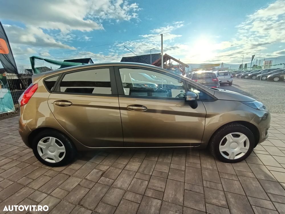 Ford Fiesta - 8