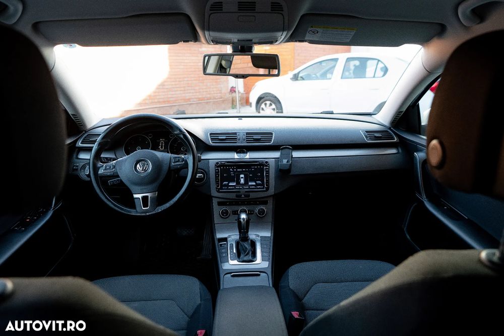 Volkswagen Passat 2.0 TDI BlueMotion Technology DSG Comfortline - 18