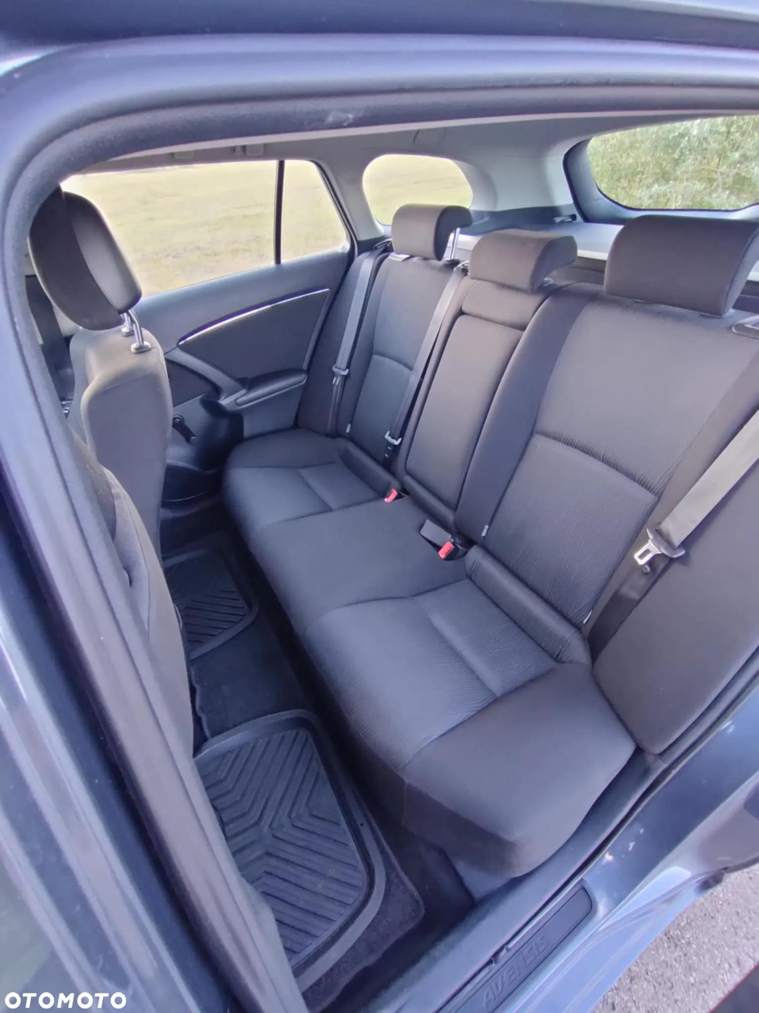 Toyota Avensis - 18