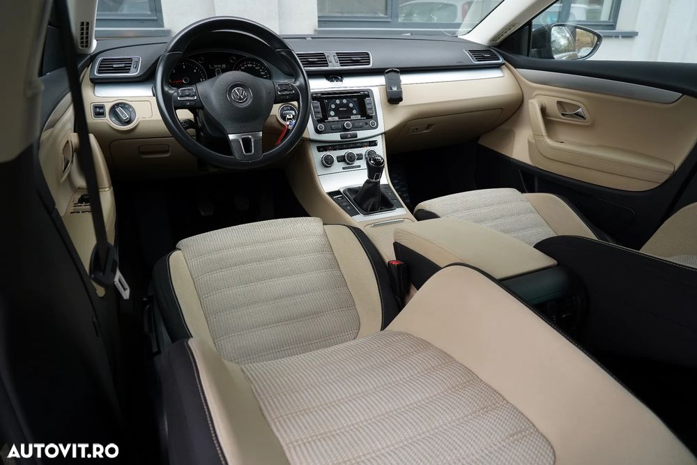 Volkswagen Passat CC 2.0 TDI BlueMotion Technology Exclusive - 13