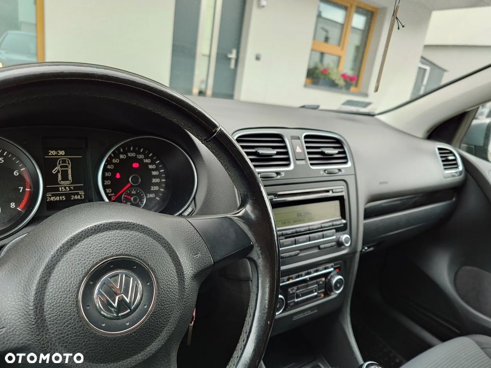 Volkswagen Golf 1.6 Comfortline - 6