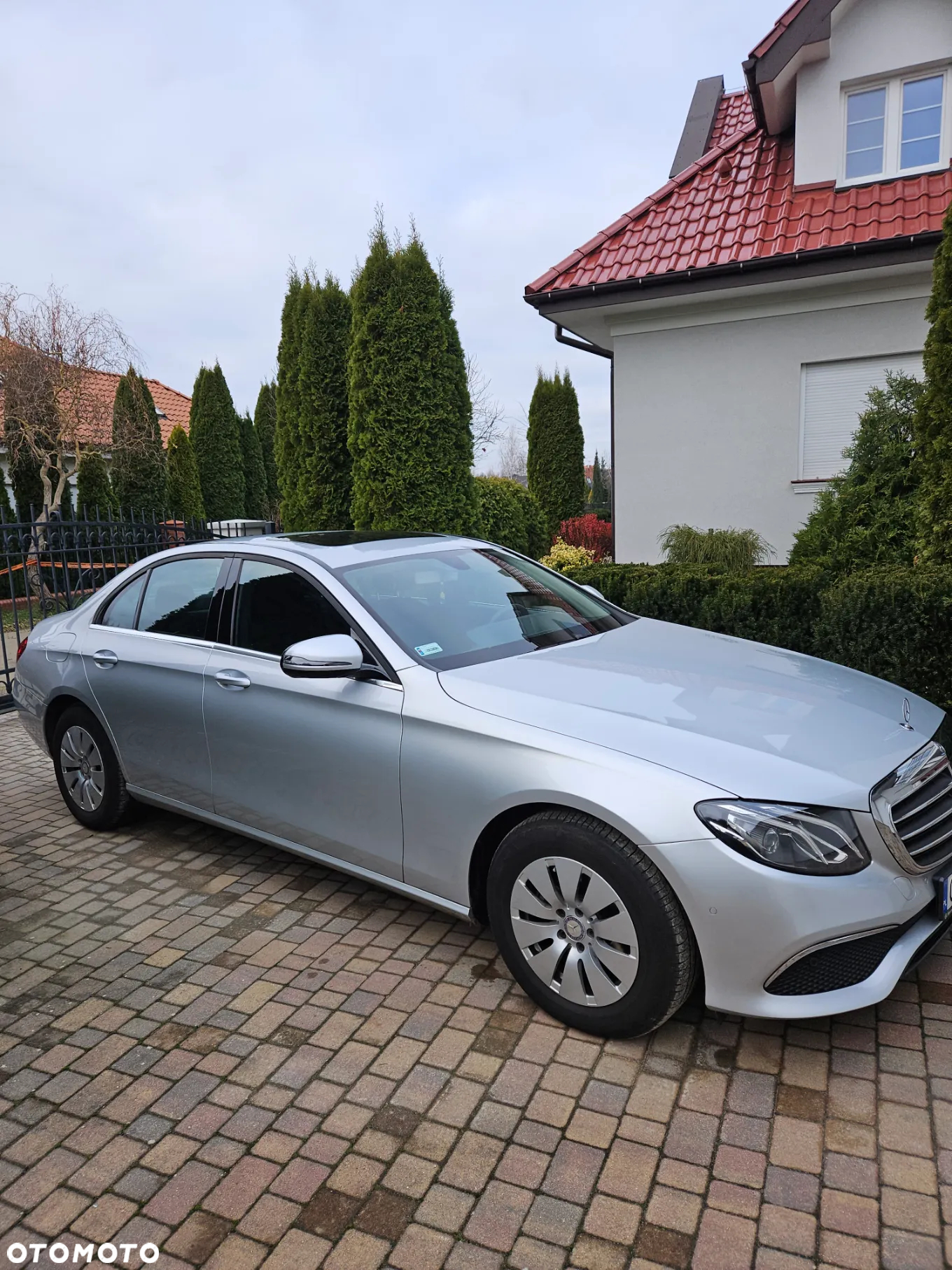 Mercedes-Benz Klasa E 220 d 9G-TRONIC - 10