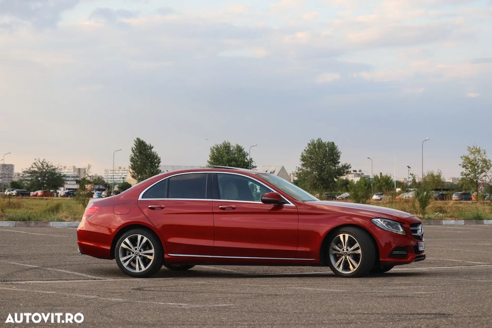 Mercedes-Benz C 300 9G-TRONIC Avantgarde - 2