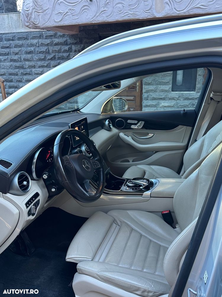 Mercedes-Benz GLC 250 d 4MATIC 9G-TRONIC Exclusive - 24