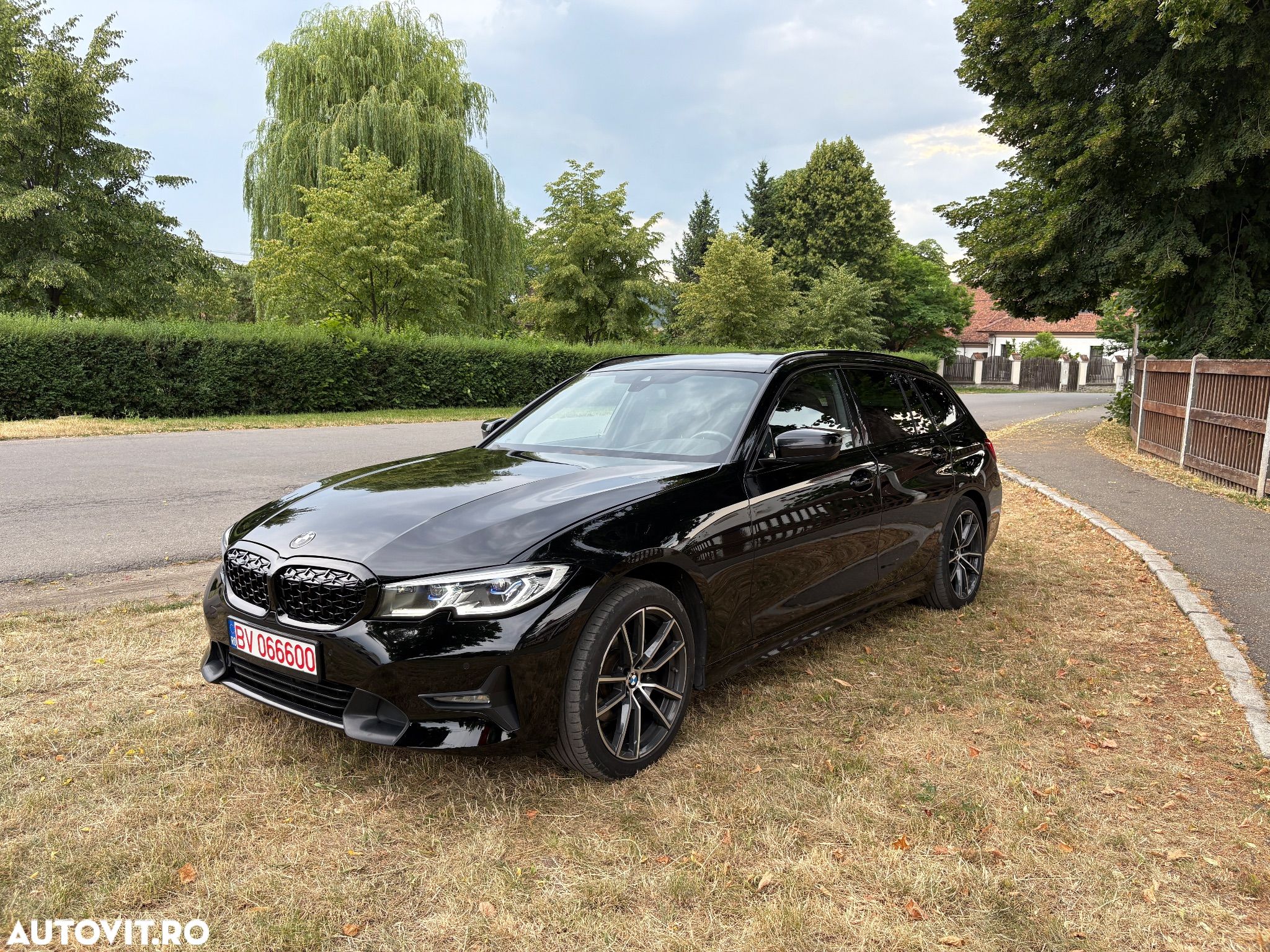 BMW Seria 3 320d Touring Aut. Sport Line - 1