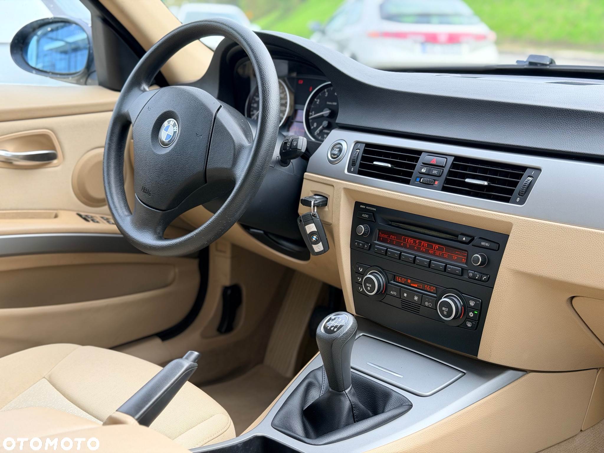 BMW Seria 3 325i - 16