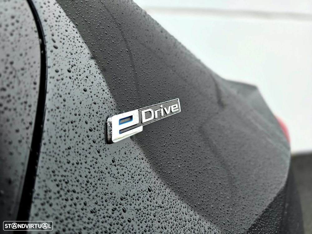 BMW 330 e iPerformance Line Sport Shadow - 14