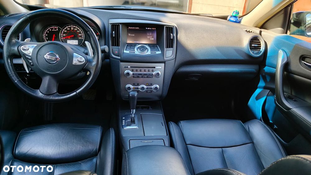 Nissan Maxima - 9