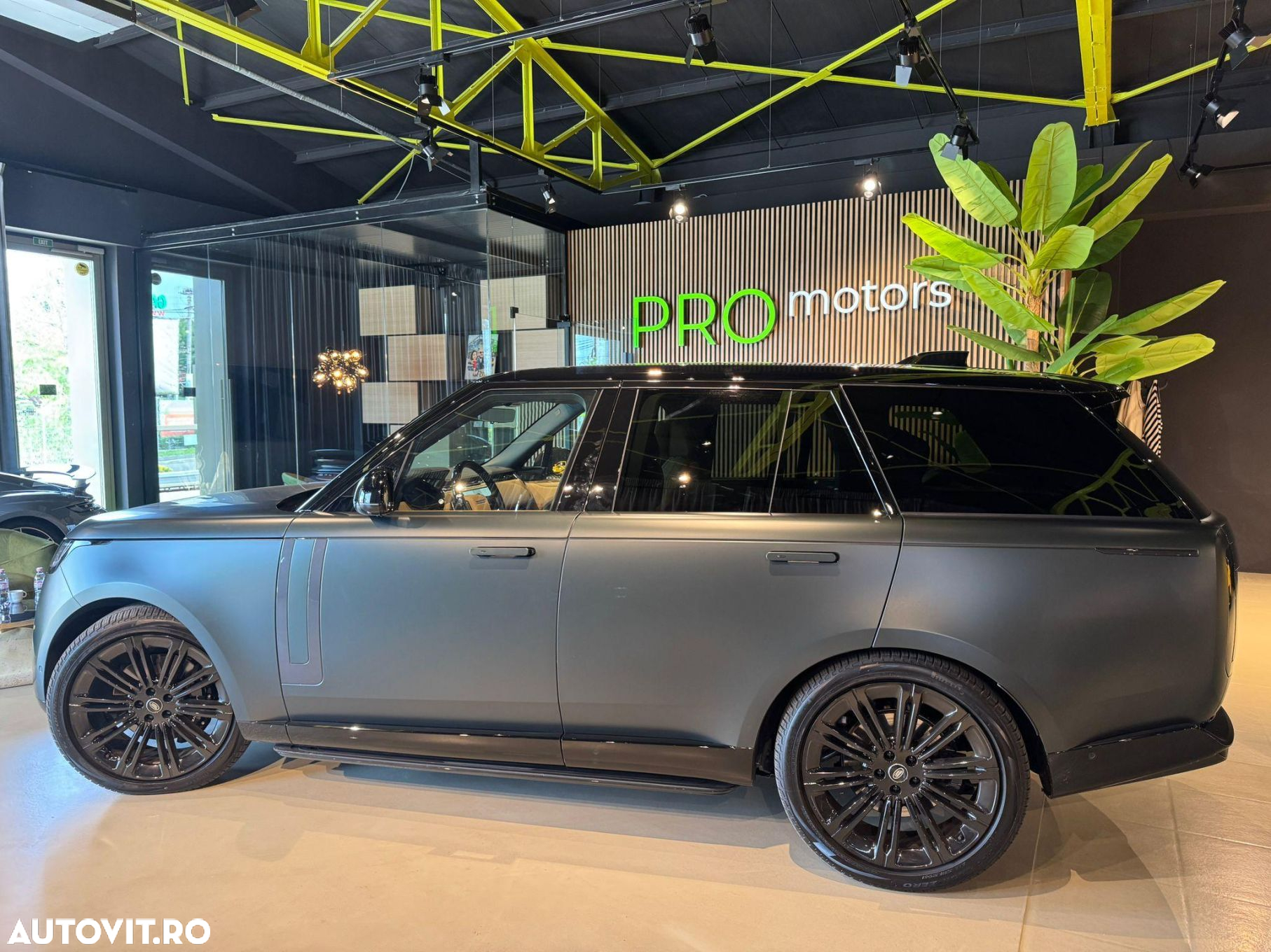 Land Rover Range Rover - 15