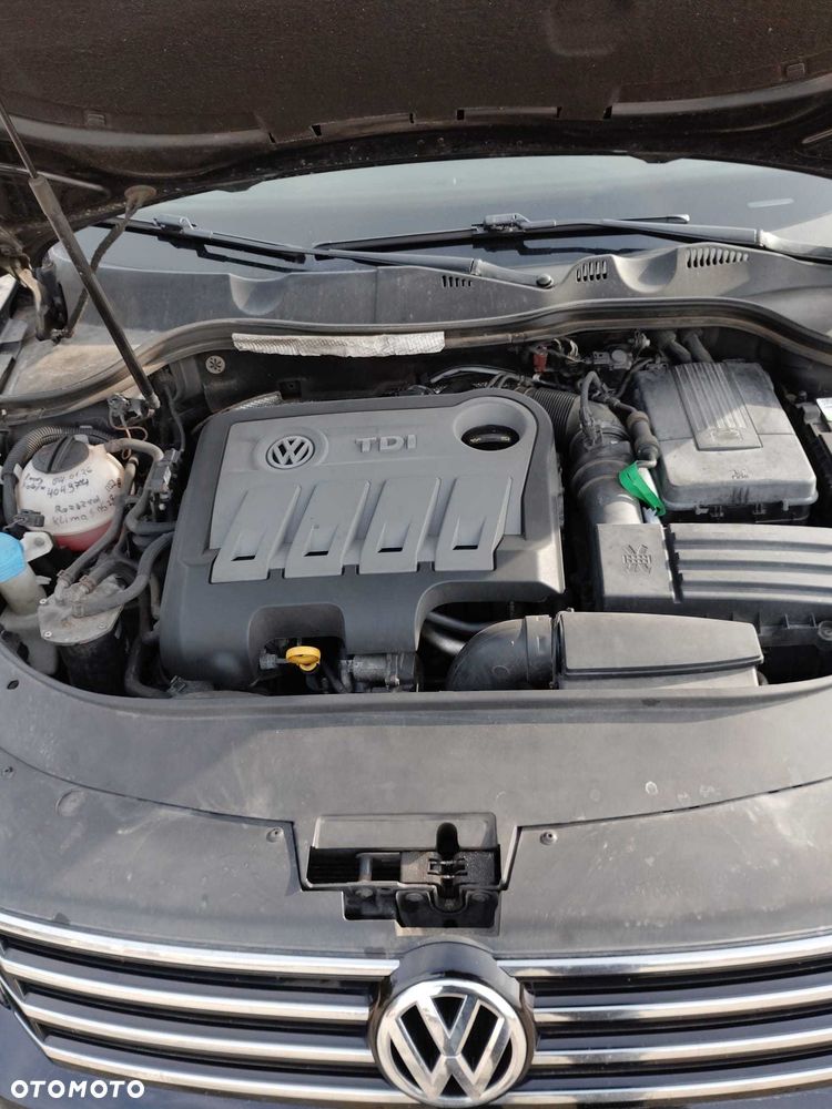 Volkswagen Passat - 9