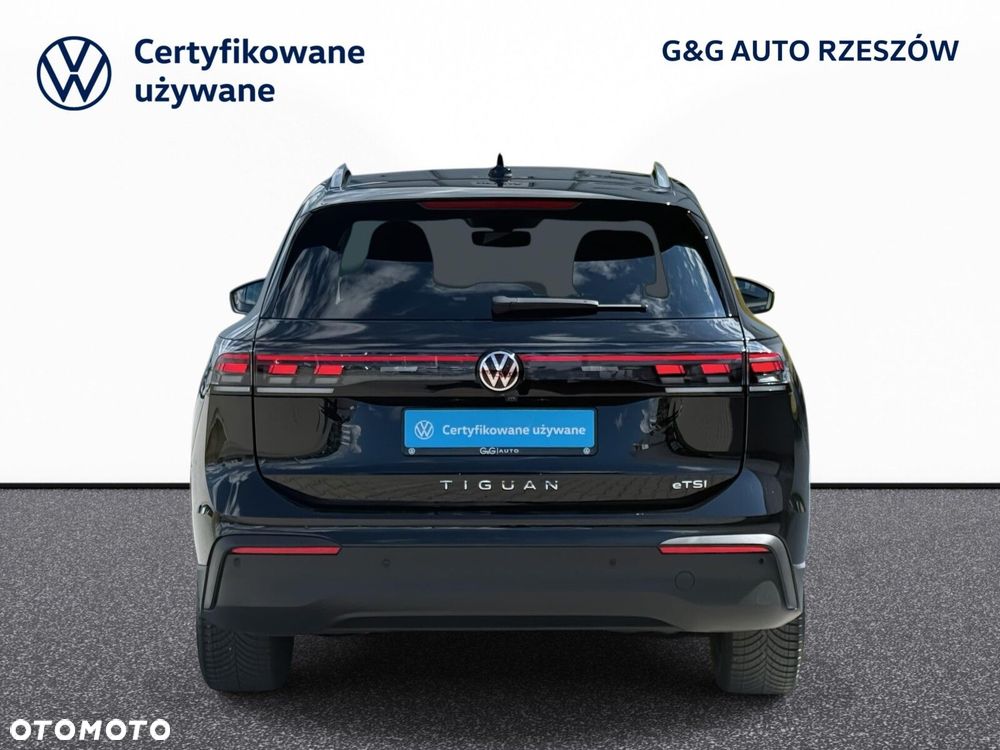 Volkswagen Tiguan - 13