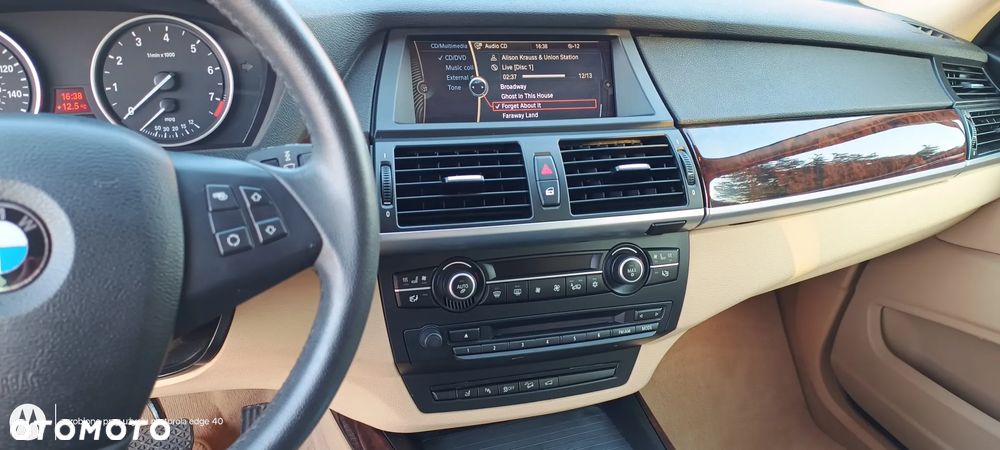 BMW X5 xDrive35i Edition Exclusive - 16