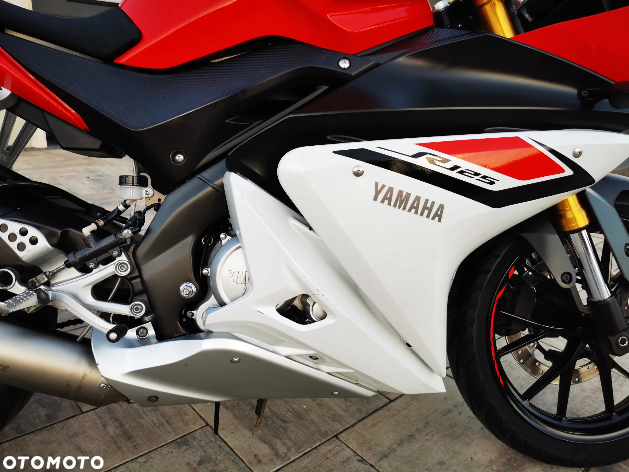 Yamaha YZF - 23